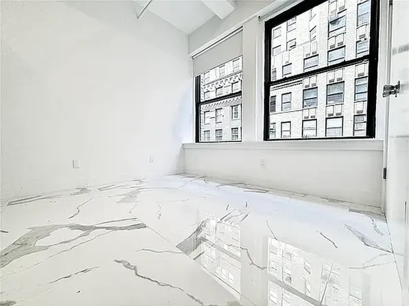 248 West 35th Street image 11 of 17