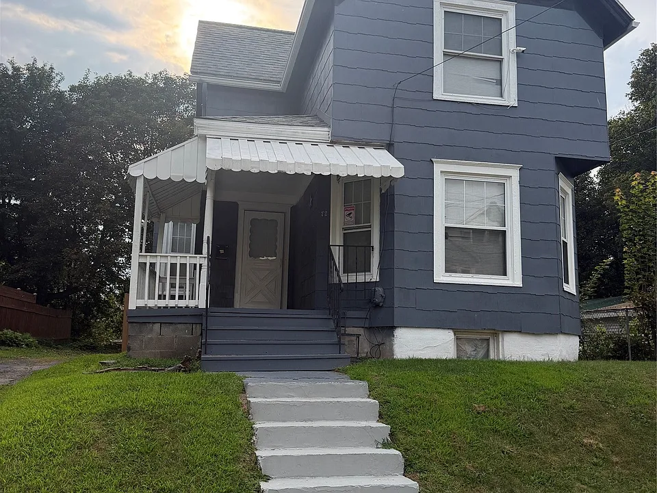 72 Saint Charles St