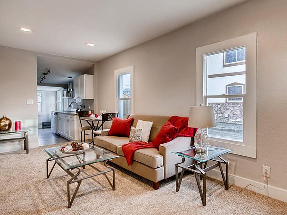 4th image of 138 Lowell Blvd