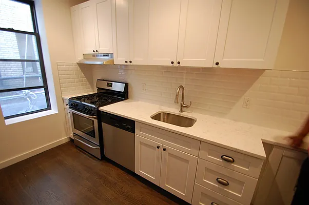 Rented by Bohemia Realty Group | media 4