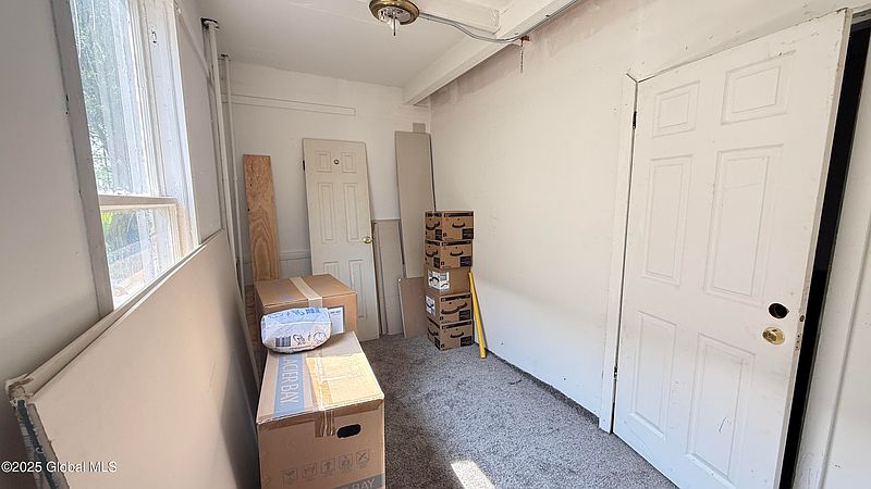 5th image of 62 Glen Avenue
