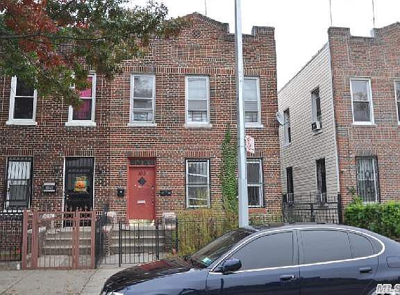 4th image of 1038 Metcalf Ave