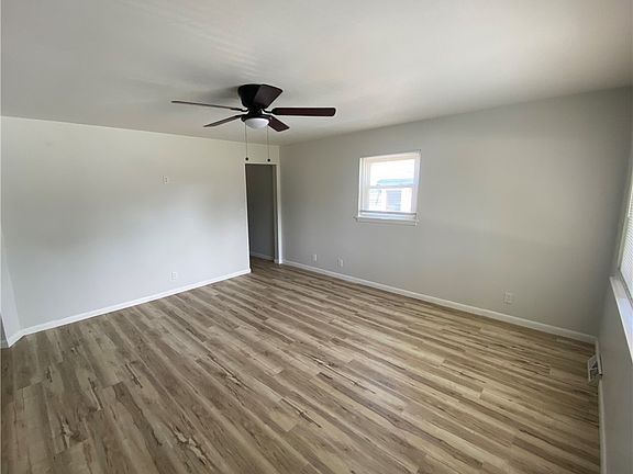 4th image of 4037 Reading Rd