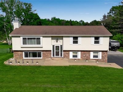 591 Girdle Rd, East Aurora, NY, 14052