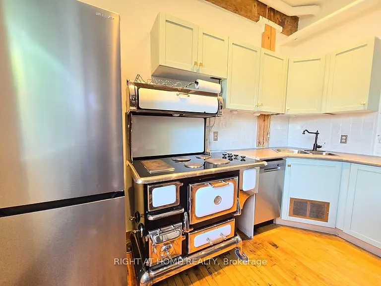 121 Prescott Ave #12 — Photo 5