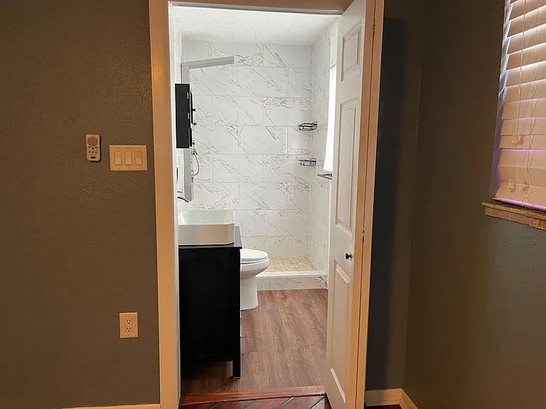 730 Crestview Dr — Photo 7