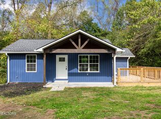 301 Emory Heights Rd, Harriman, TN 37748