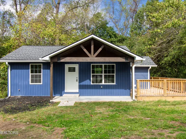 301 Emory Heights Rd, Harriman, TN 37748