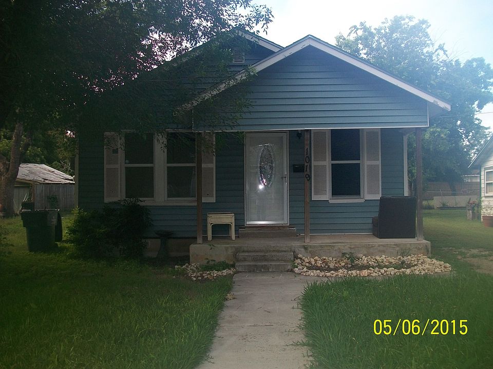 1019 Elm