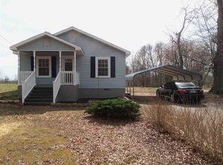 807 Saluda St, Chesnee, SC 29323