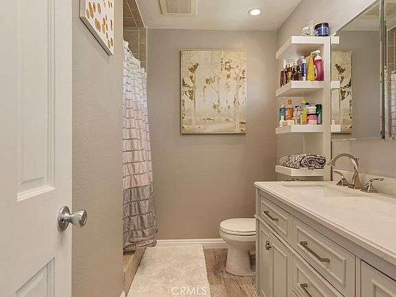 5th image of 555 D St