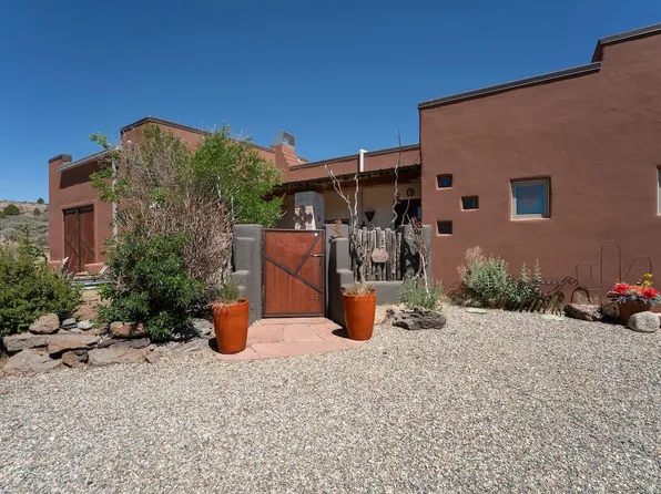44 Arroyo Park Drive, El Prado, NM 87529-0000