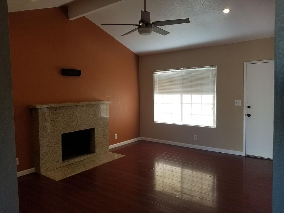 2nd image of 1644 Ramstree Dr
