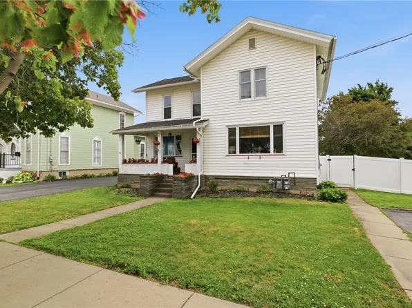 52 W Albion St, Holley, NY 14470