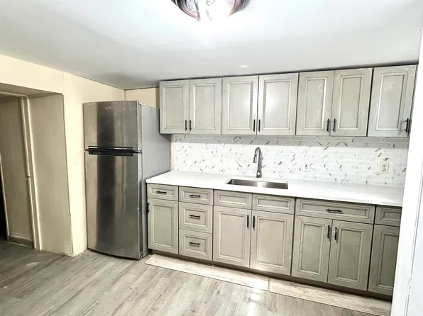 19 Oakdale Road image 28 of 33