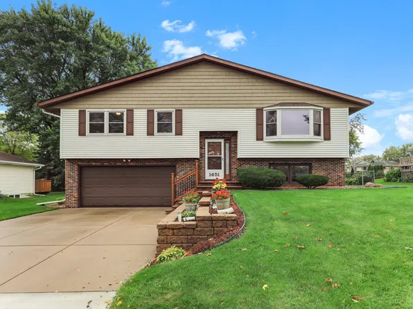 1451 17th St W, Hastings, MN 55033