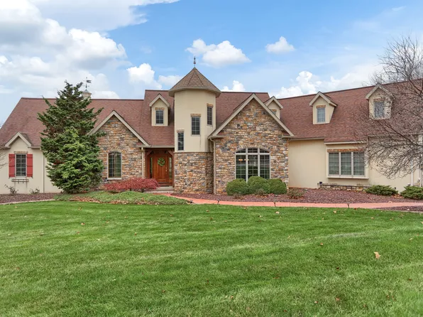 2139 Stopper Dr, Montoursville, PA 17754