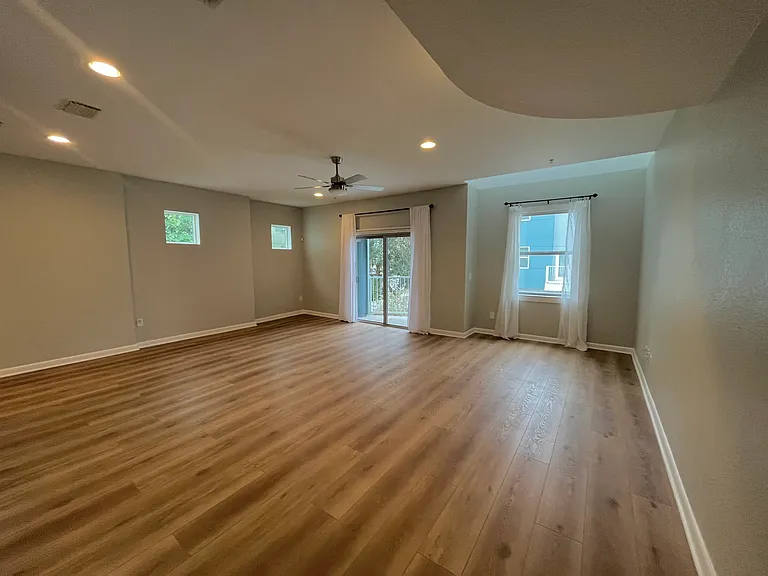 3405 W Swann Ave #6 — Photo 2