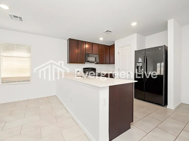 10904 SW 22nd St — Photo 7