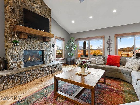 4th image of 564 N Clifden Dr