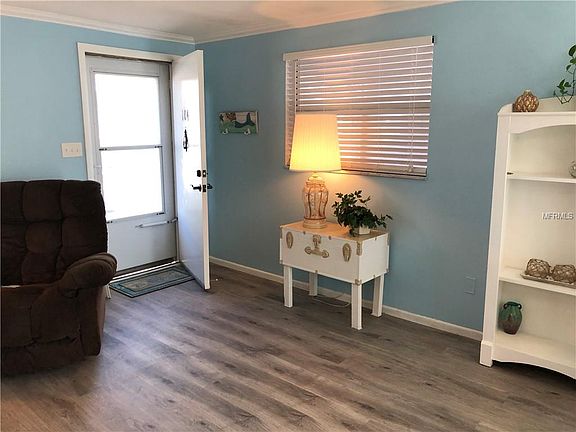 3rd image of 12400 Park Blvd APT 104