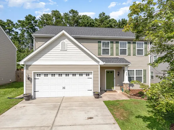 2907 Cherrybark Dr, Durham, NC 27704