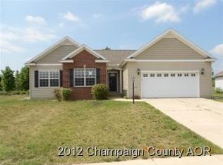 3007 Appletree Dr, Monticello, IL 61856
