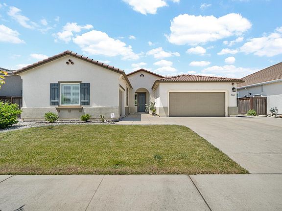 2nd image of 10442 Montaria Way