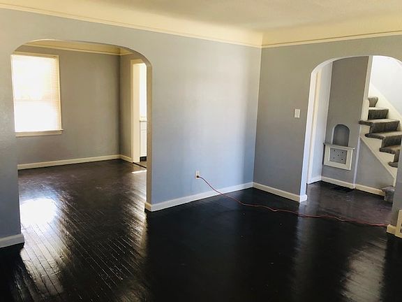 2nd image of 13124 Corbett Ave