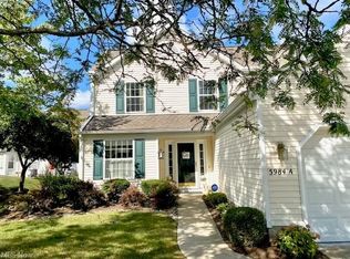 5984 Halle Farm Dr #32, Willoughby, OH 44094