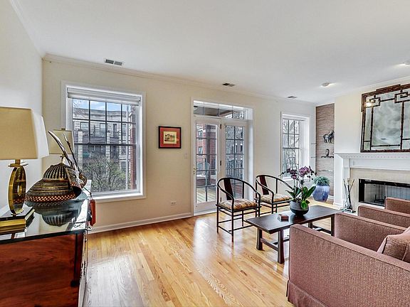 4th image of 5638 N Wayne Ave #2
