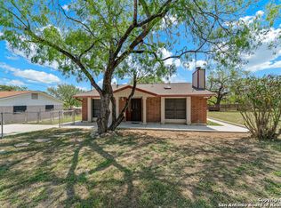422 Zachry Dr, San Antonio, TX 78228