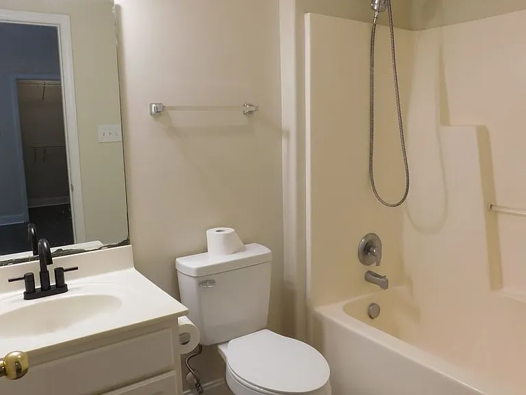 223 Church Hill Ct — Photo 12