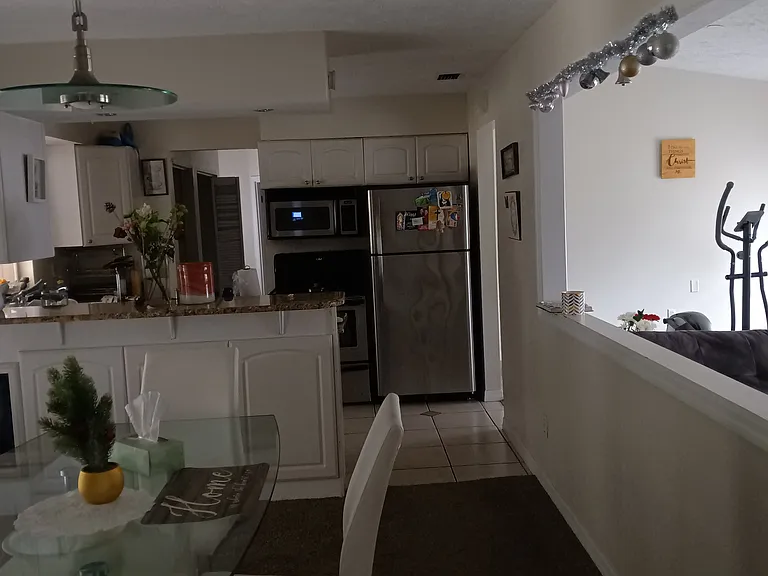 320 Tangerine St — Photo 4