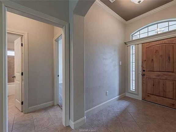 2nd image of 3920 Lambermont Dr