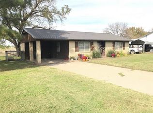 271 S 1st St, Ralston, OK 74650
