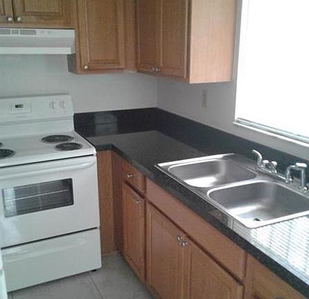 2nd image of 491 NW 1st Ave