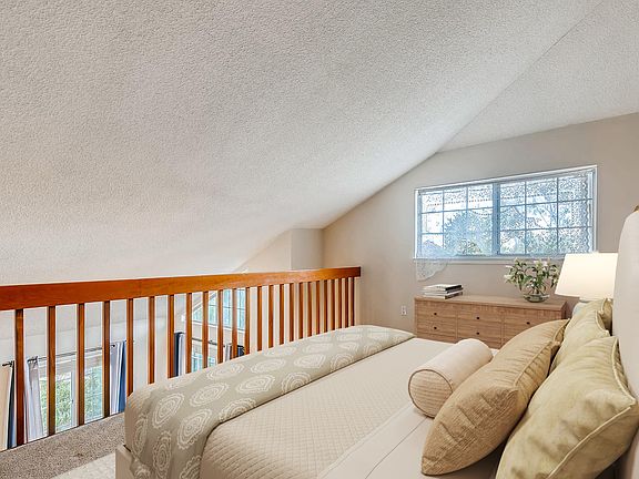 4th image of 13884 E Lehigh Ave APT B