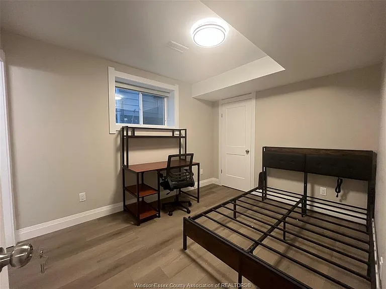 917 McKay Ave #BACK — Photo 11