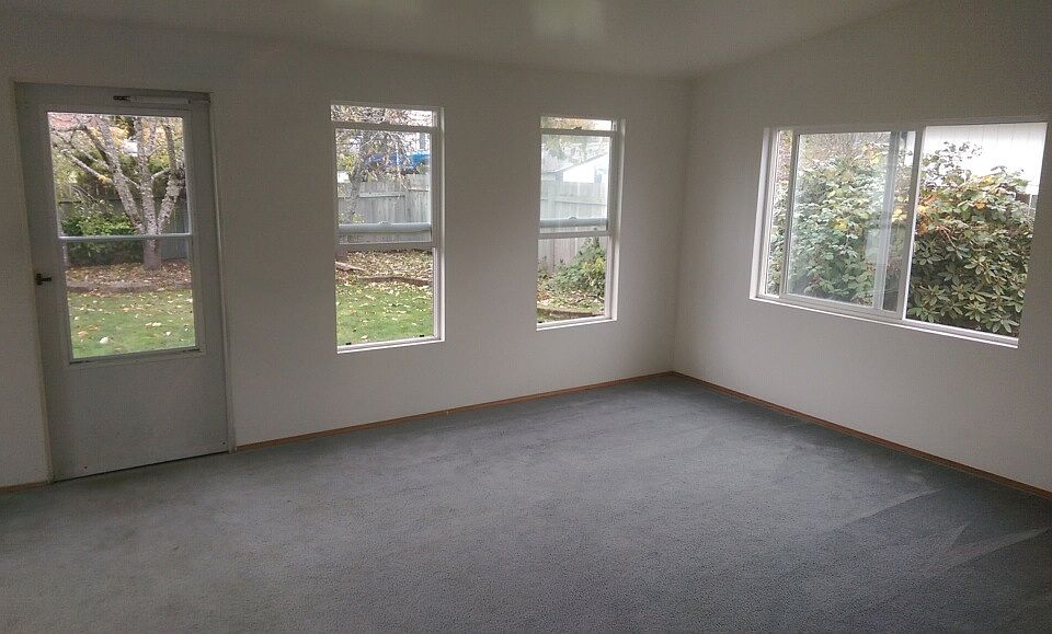 1st image of 131 100th Street Ct E