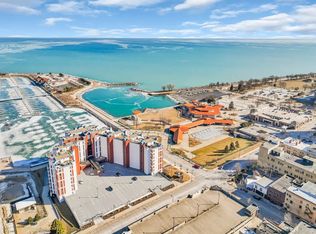 333 Lake Ave, Racine, WI 53403