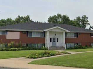 Fifth Avenue 757, Kankakee, IL 60901