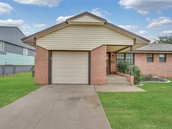 1404 Polk St, Altus, OK 73521