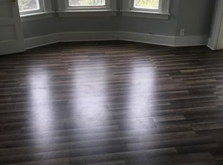 31 Wesley St, Ansonia, CT 06401