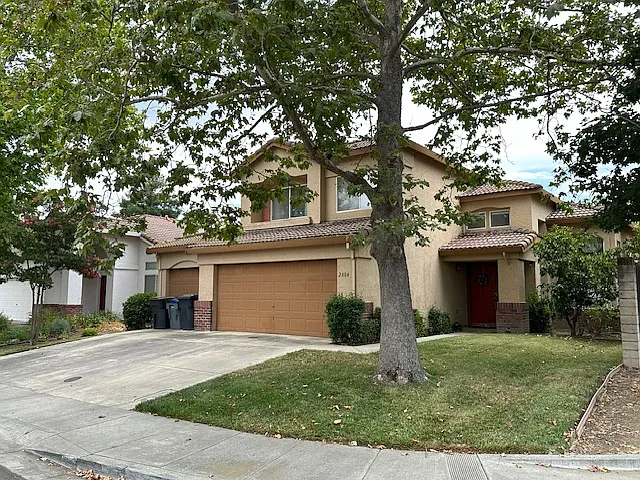 2804 Prado Ln — Photo 2