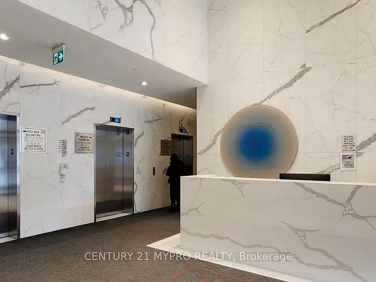 251 Jarvis St #315 — Photo 37