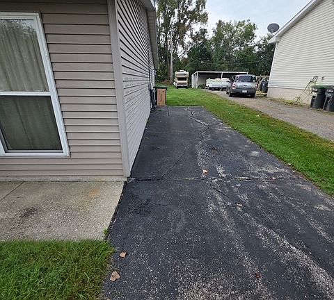2nd image of 903 W 40th Ave