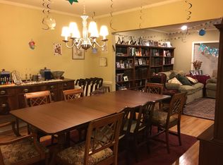 567 Rica Ln, Woodmere, NY 11598