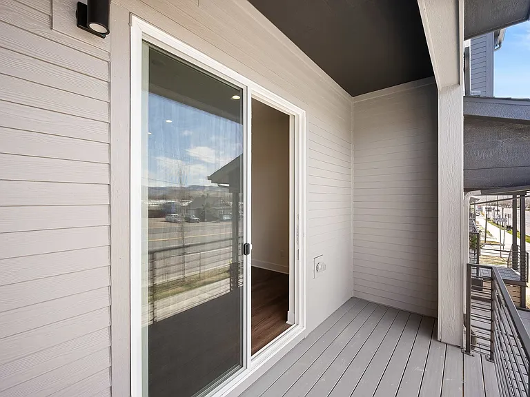 5112 Ward Rd — Photo 32