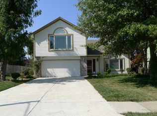 608 SE Sumpter Dr, Lees Summit, MO 64063